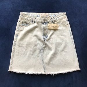 🆕DENIM BY ELLISON ACID WASH DENIM MINI‎ SKIRT